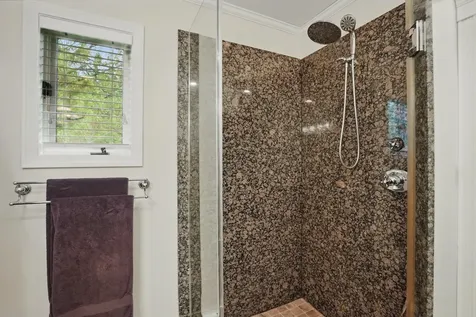 6 Knoll Circle South Burlington VT 05403