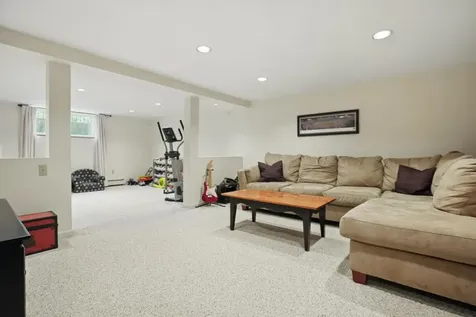 6 Knoll Circle South Burlington VT 05403