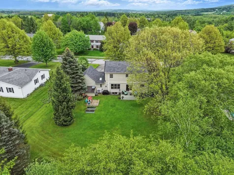 6 Knoll Circle South Burlington VT 05403