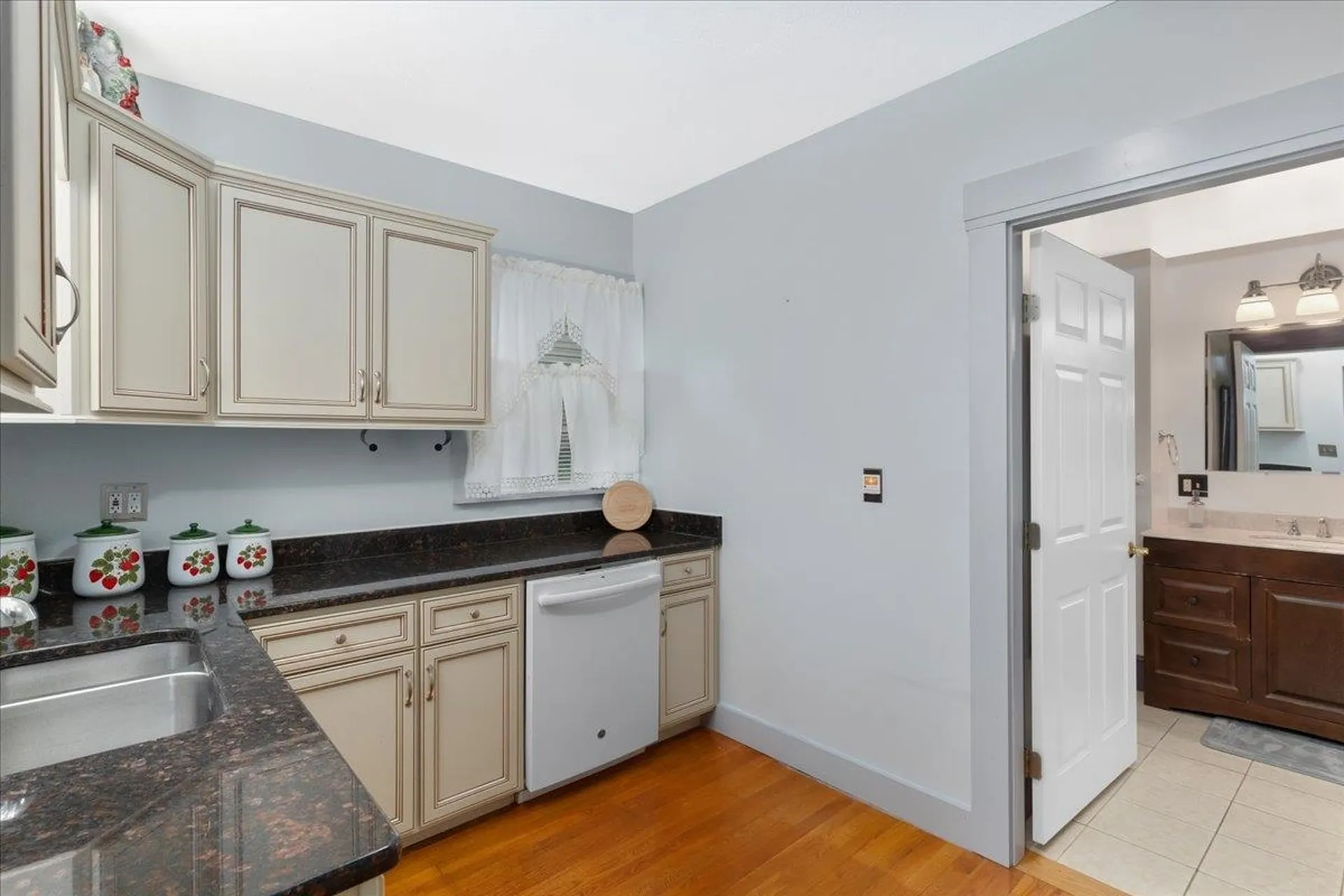 57 Harrison Street Manchester NH 03104