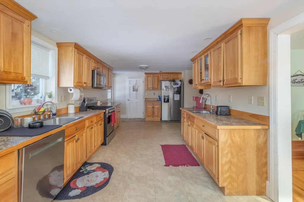 16 Fowler Street Concord NH 03303