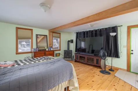 16 Fowler Street Concord NH 03303