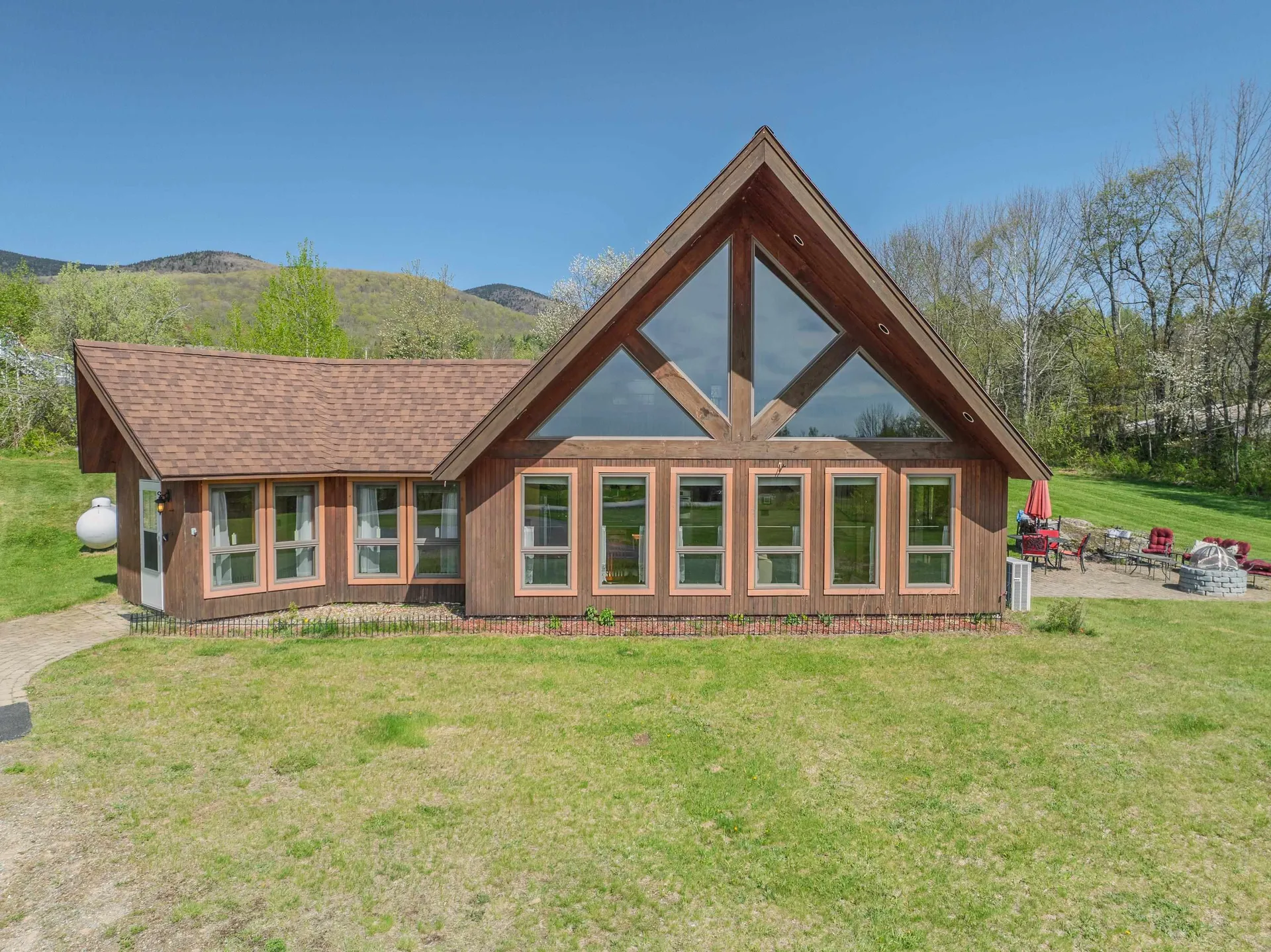 19 Bailey Road Jefferson NH 03583