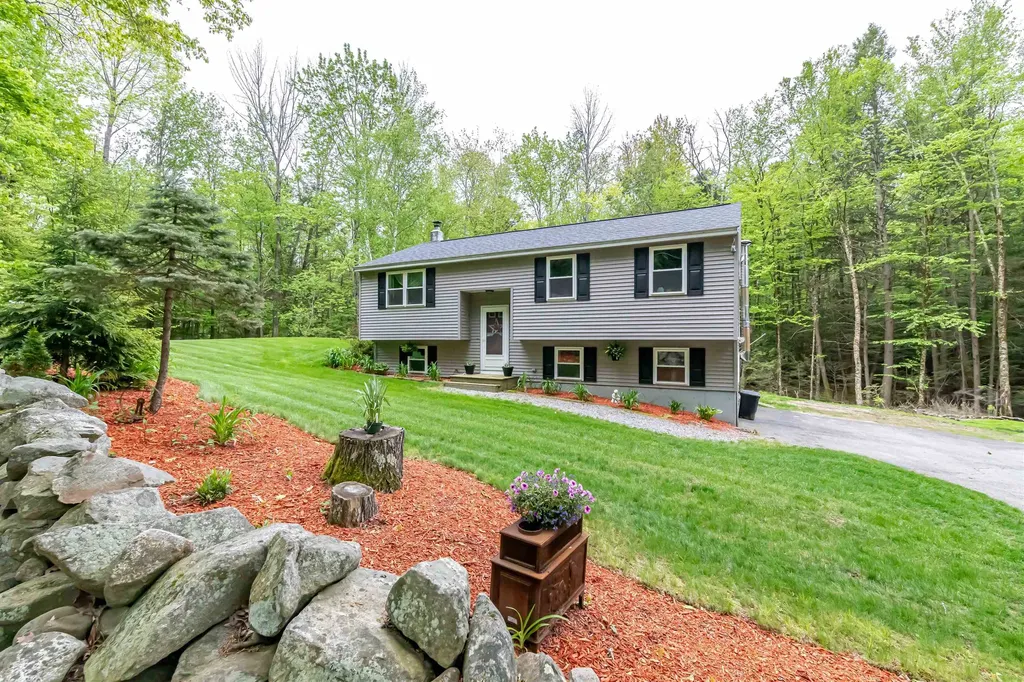 57 Abijah Bridge Road Weare NH 03281