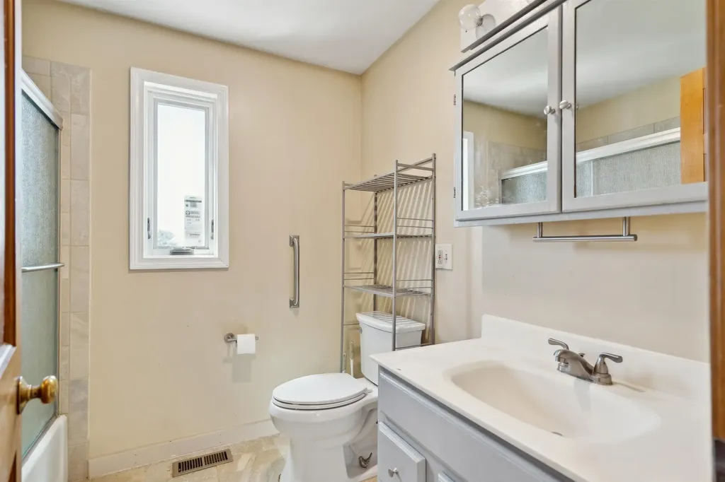 2 Thornberry Road Hanover NH 03755