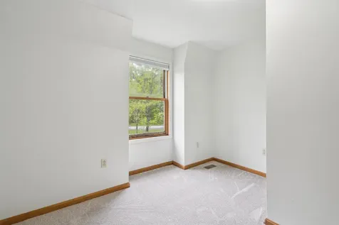 2 Thornberry Road Hanover NH 03755