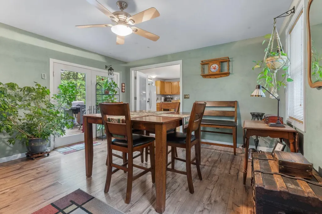 37 Thorndike Road Weare NH 03281