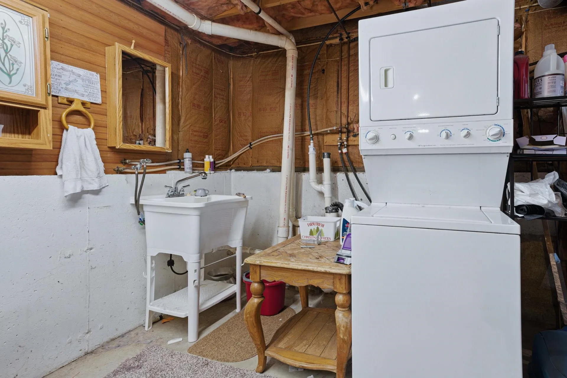 37 Thorndike Road Weare NH 03281