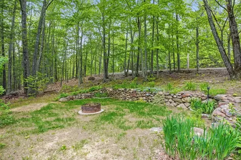 37 Thorndike Road Weare NH 03281