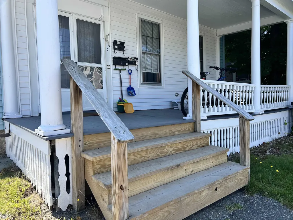 26 Parkhurst Street Lebanon NH 03766