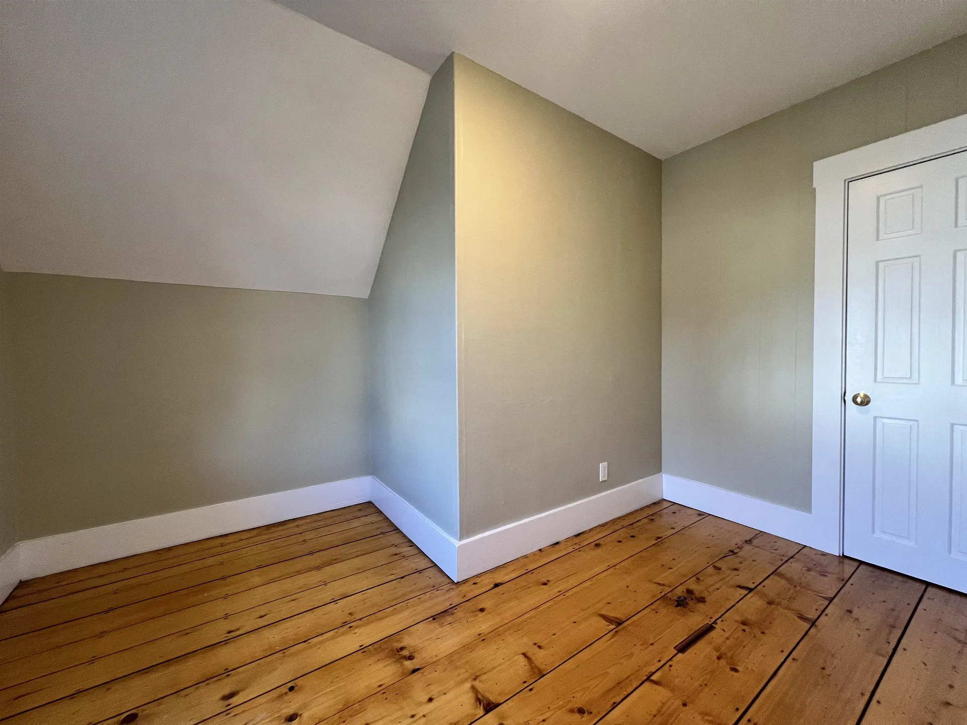 26 Parkhurst Street Lebanon NH 03766