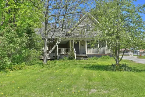 29 Maple Street Northumberland NH 03582