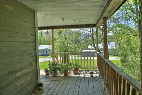29 Maple Street Northumberland NH 03582