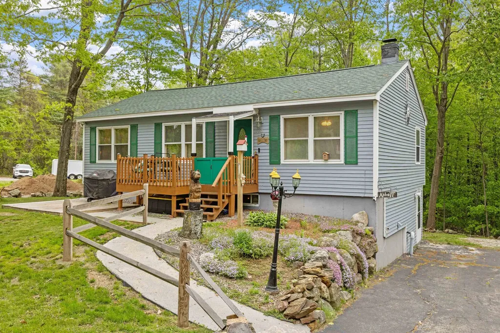 237 Weirs Road Gilford NH 03249