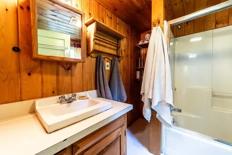 26 Don Gerry Road Bristol NH 03222