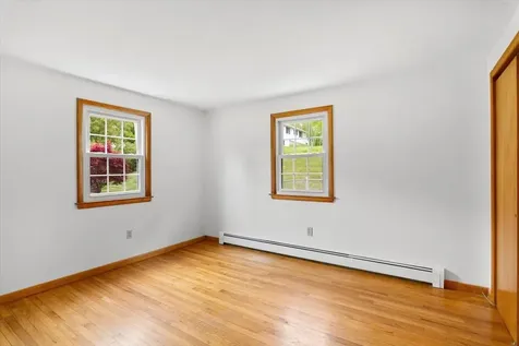 30 Harbour Road Bennington VT 05201