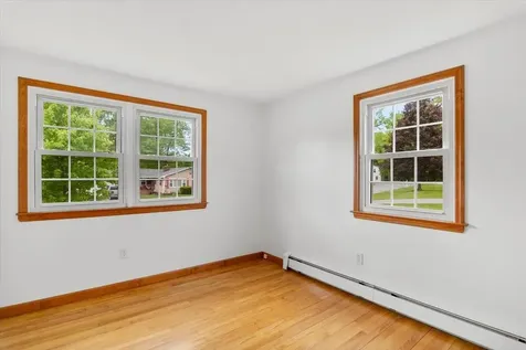 30 Harbour Road Bennington VT 05201