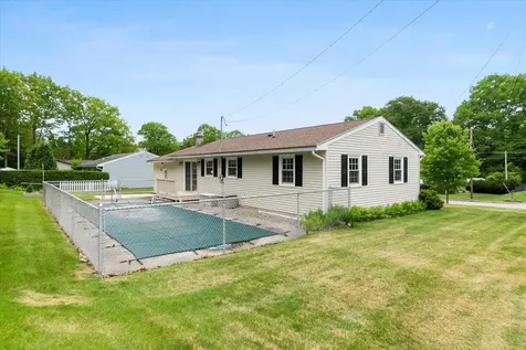 30 Harbour Road Bennington VT 05201
