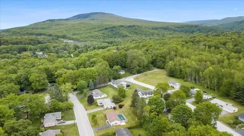 30 Harbour Road Bennington VT 05201