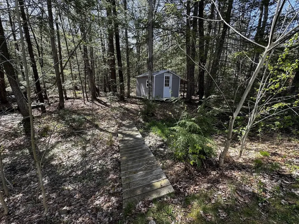 10 Irving Drive Weare NH 03281
