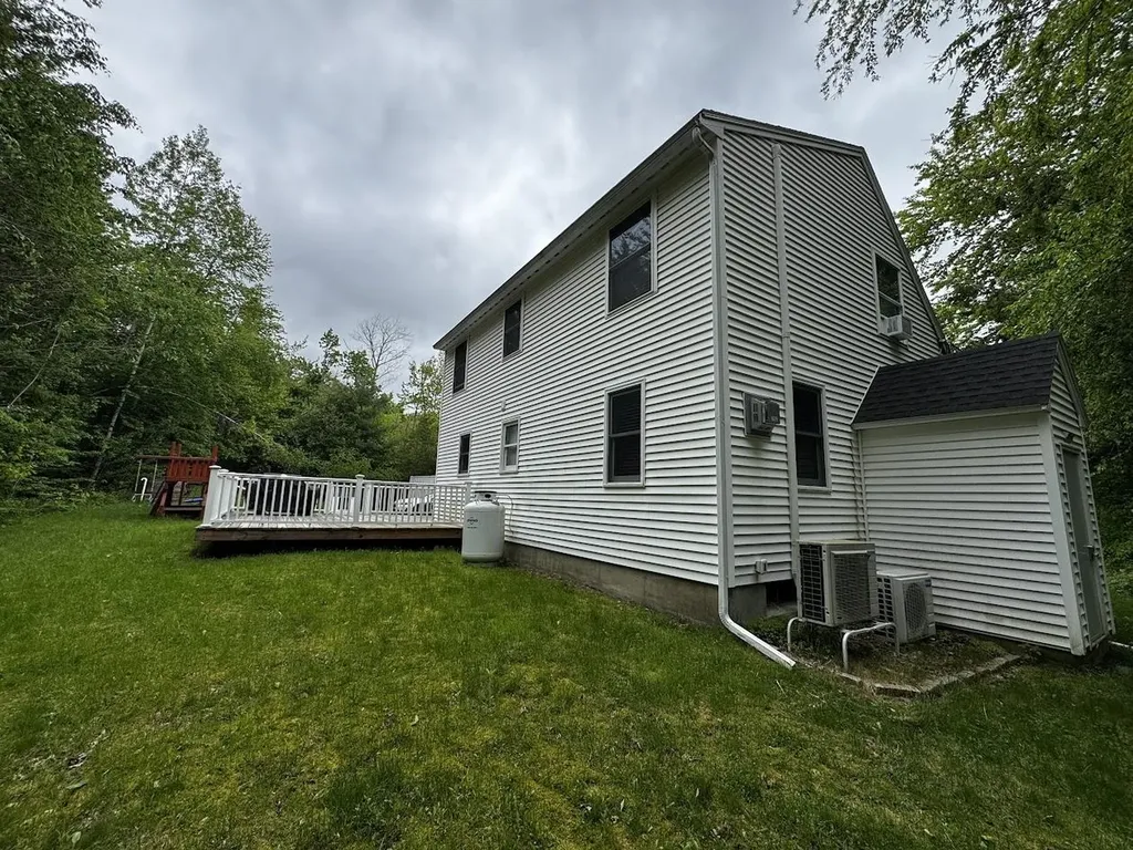 10 Irving Drive Weare NH 03281