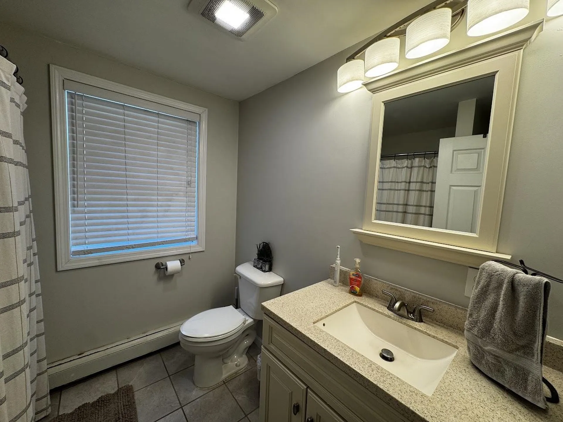 10 Irving Drive Weare NH 03281