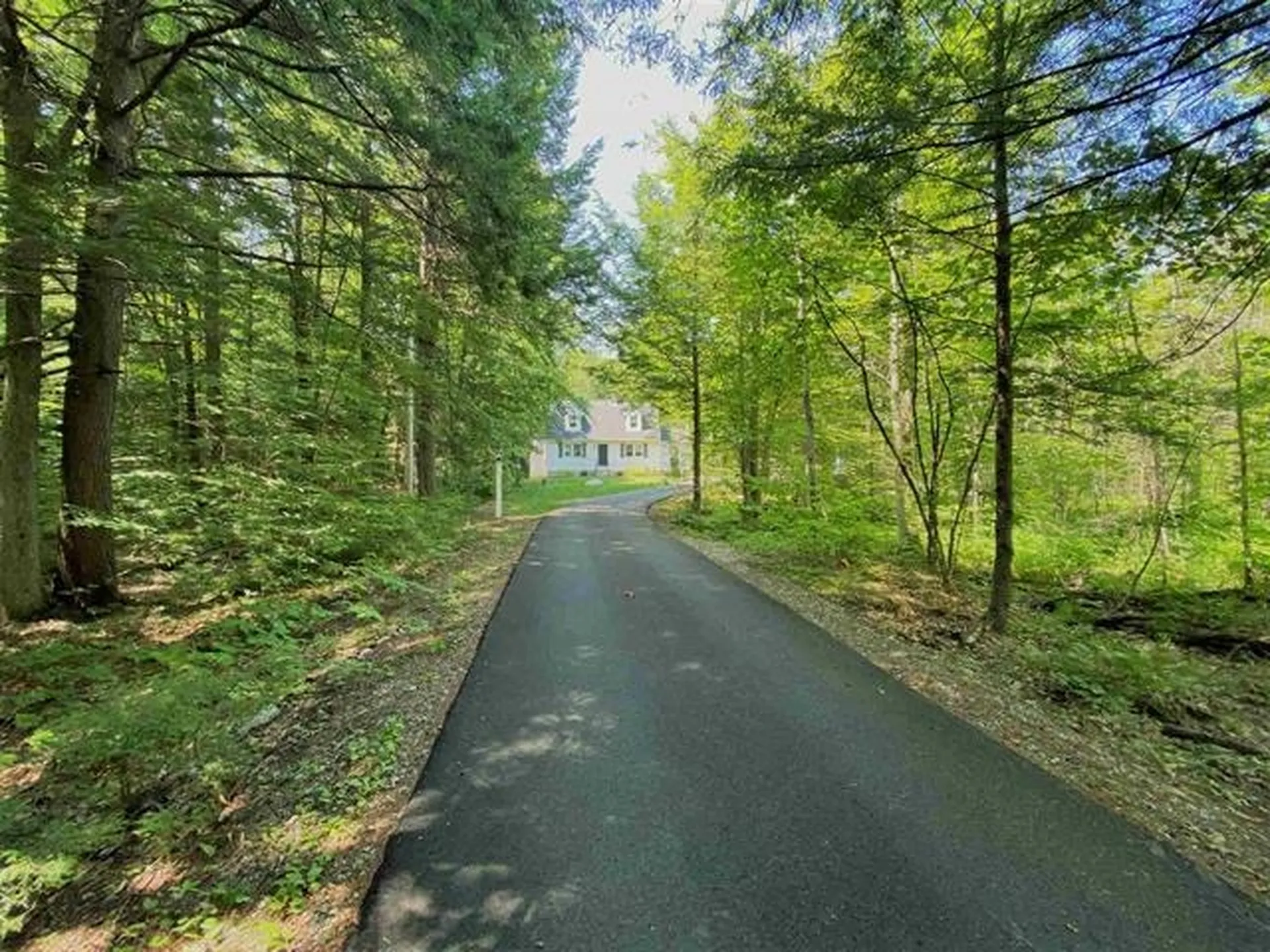 10 Irving Drive Weare NH 03281