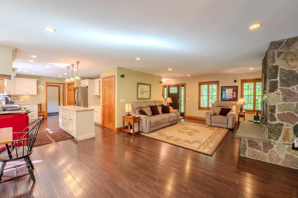 9 Maple Ridge Road Meredith NH 03253