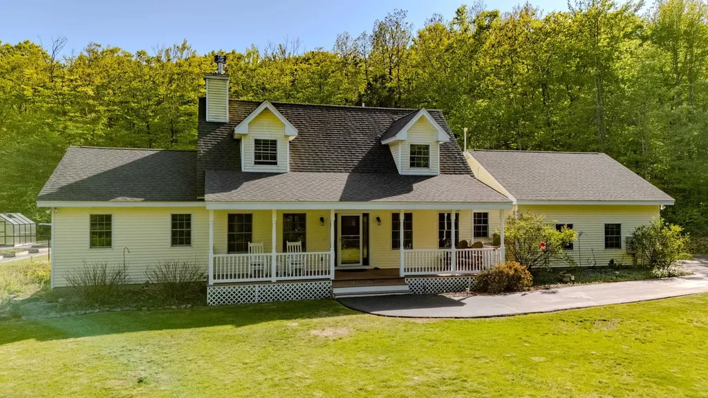 9 Maple Ridge Road Meredith NH 03253