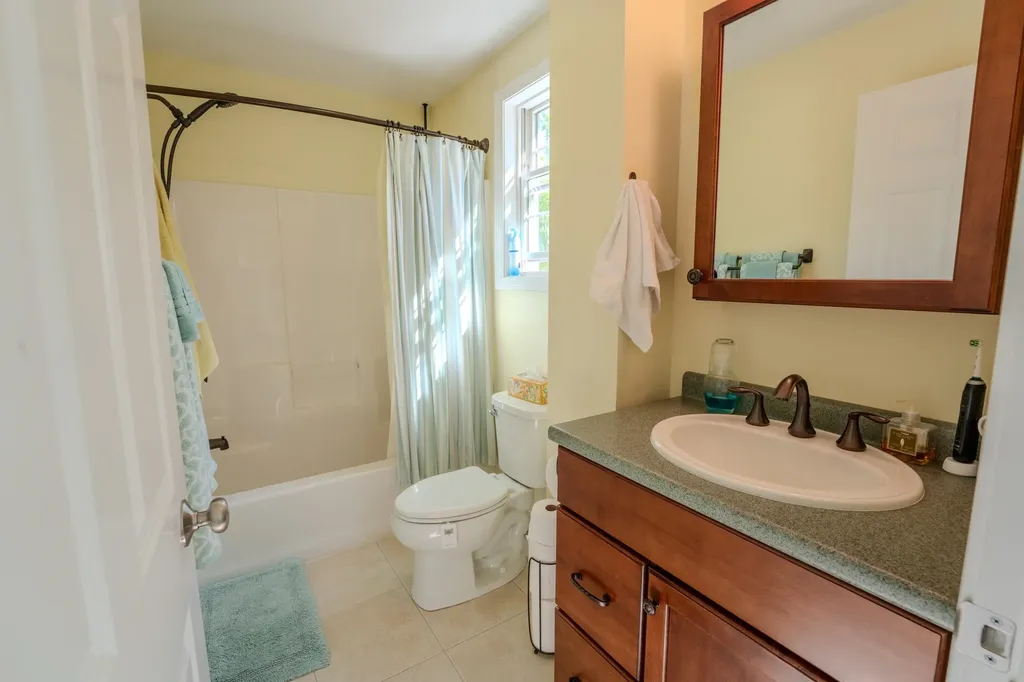 9 Maple Ridge Road Meredith NH 03253