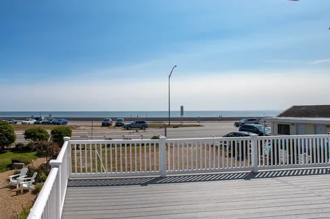 185 Kings Highway Hampton NH 03842