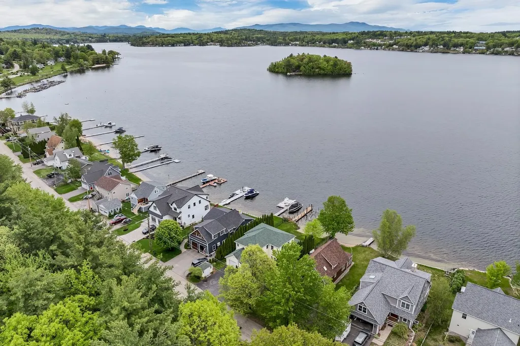 90 Paugus Park Road Laconia NH 03246