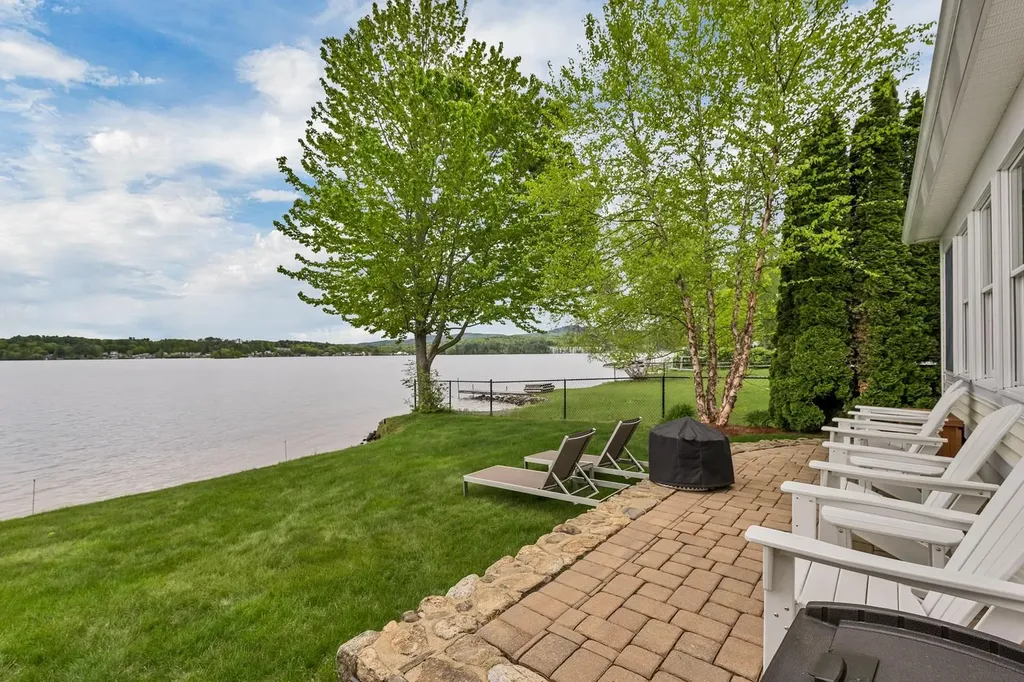 90 Paugus Park Road Laconia NH 03246