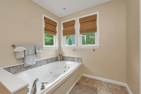 90 Paugus Park Road Laconia NH 03246