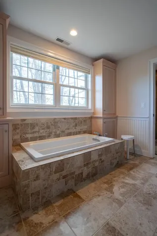 156 North Shore Road Hampton NH 03842