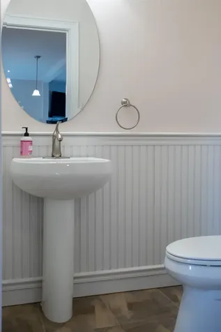 156 North Shore Road Hampton NH 03842