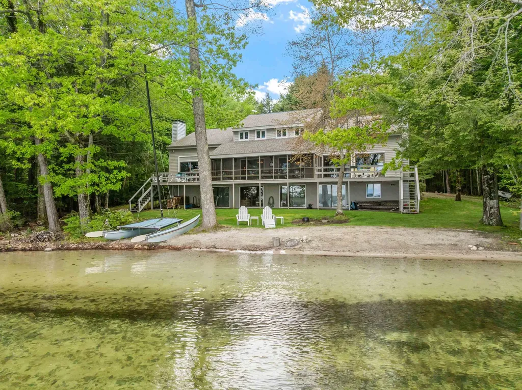 241 Long Point Road Moultonborough NH 03254