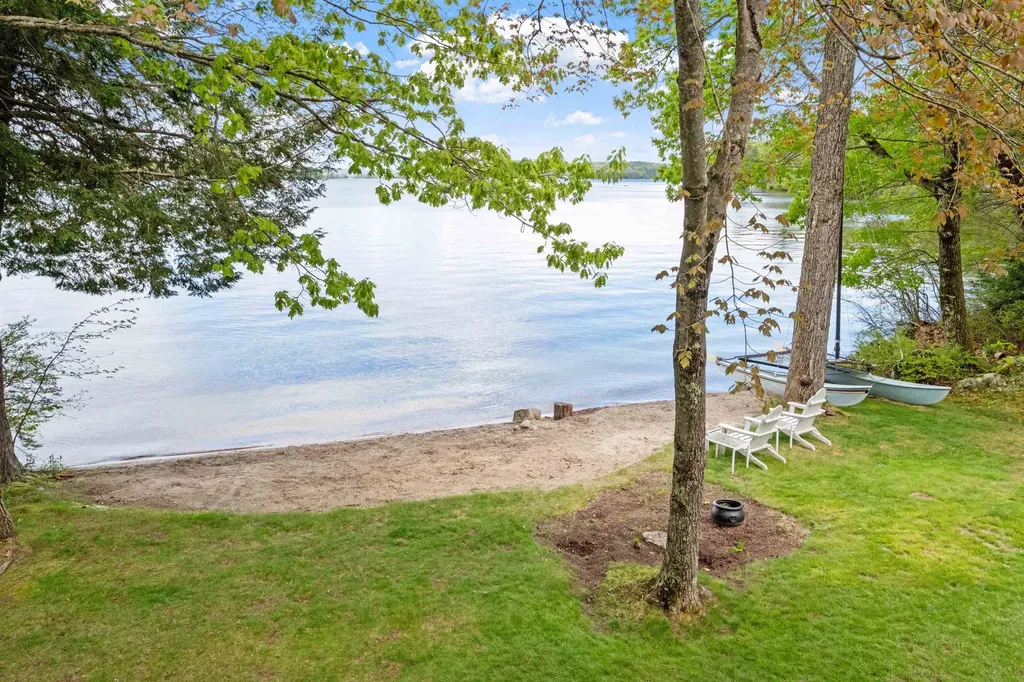 241 Long Point Road Moultonborough NH 03254