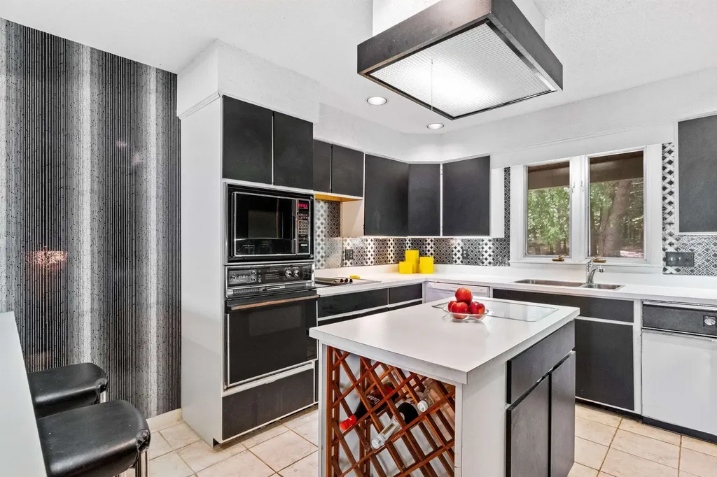 241 Long Point Road Moultonborough NH 03254