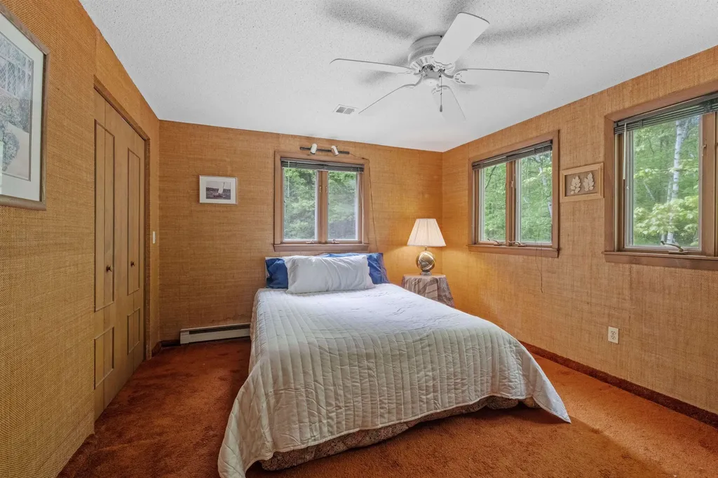 241 Long Point Road Moultonborough NH 03254