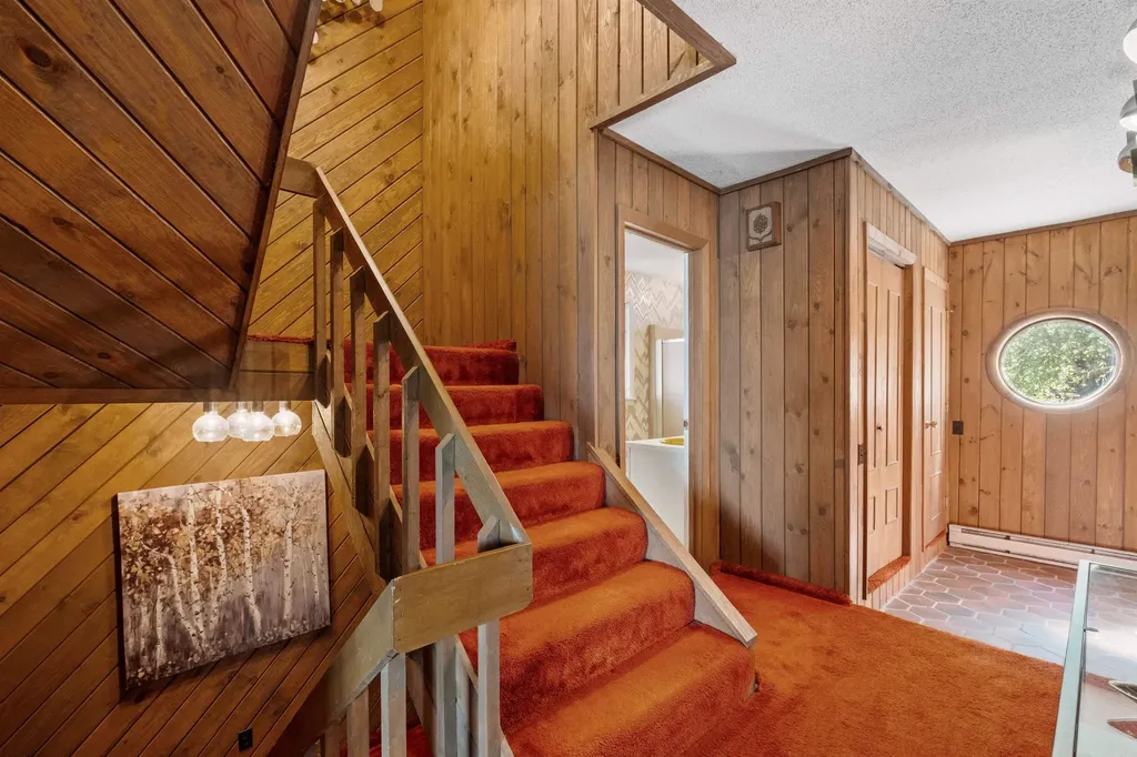 241 Long Point Road Moultonborough NH 03254