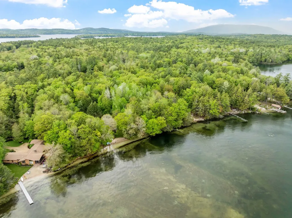 241 Long Point Road Moultonborough NH 03254