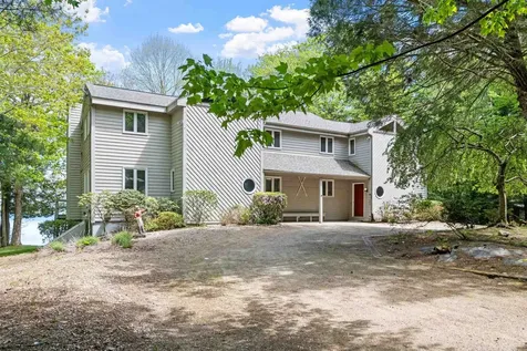 241 Long Point Road Moultonborough NH 03254