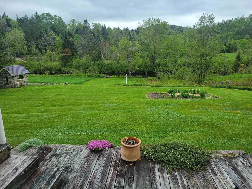 128 Old Route 110 Dummer NH 03588