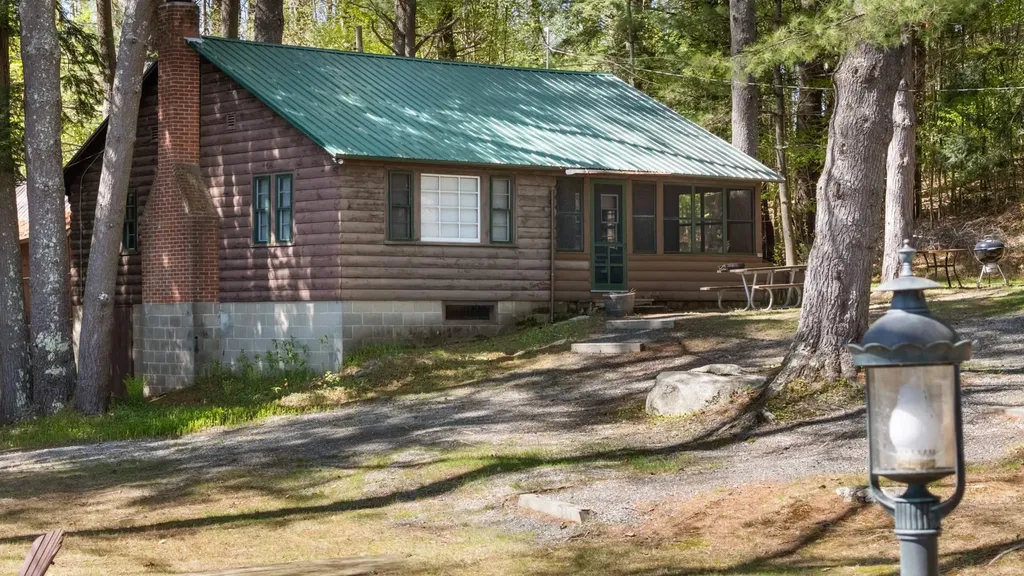 1024 Lake Avenue Sunapee NH 03782