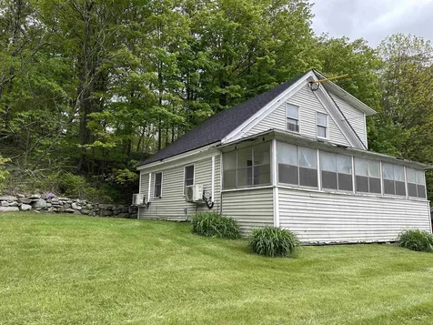 2147 N Main Street Londonderry VT 05148