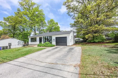 36 Cranwell Drive Manchester NH 03109