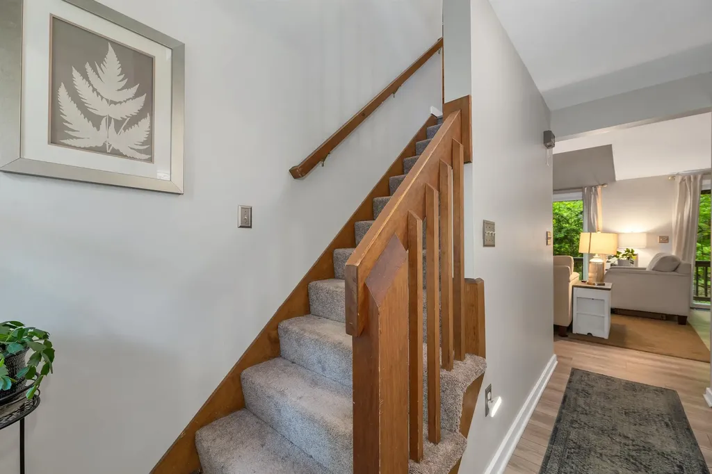 25 Kirriemuir Road Stratham NH 03885