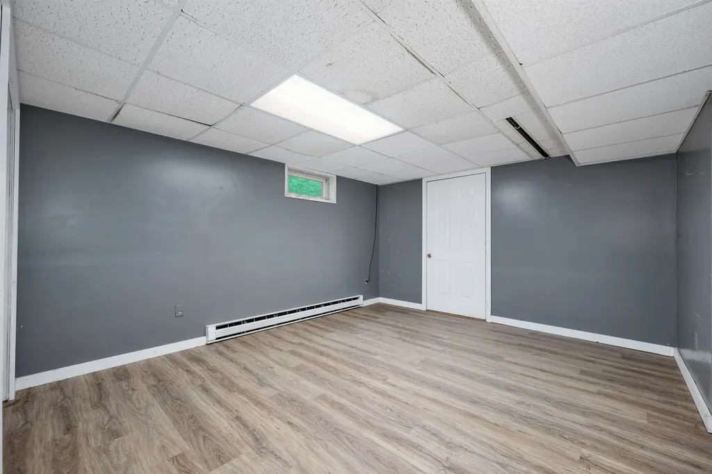 25 Kirriemuir Road Stratham NH 03885