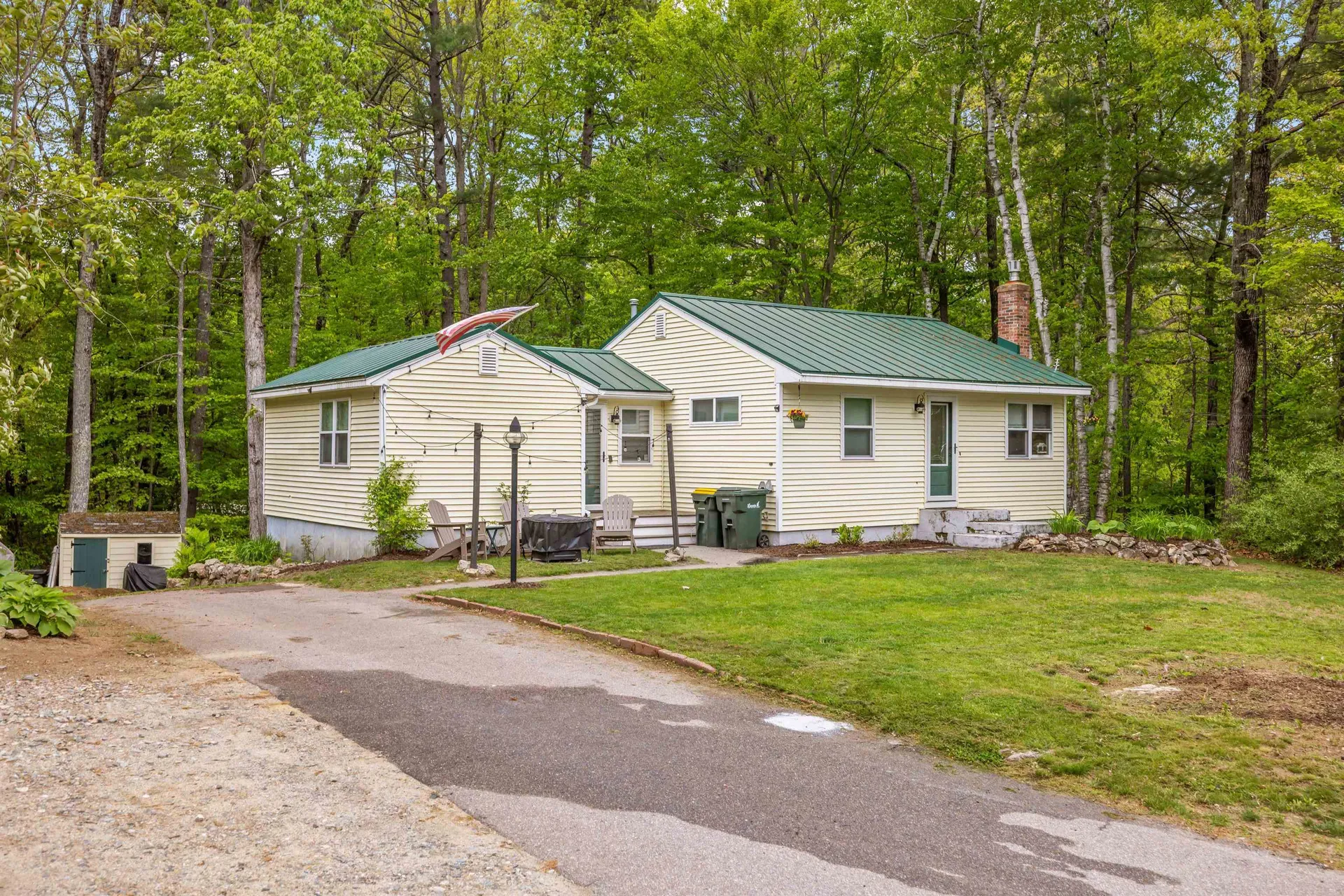 21 Regis Road Laconia NH 03246